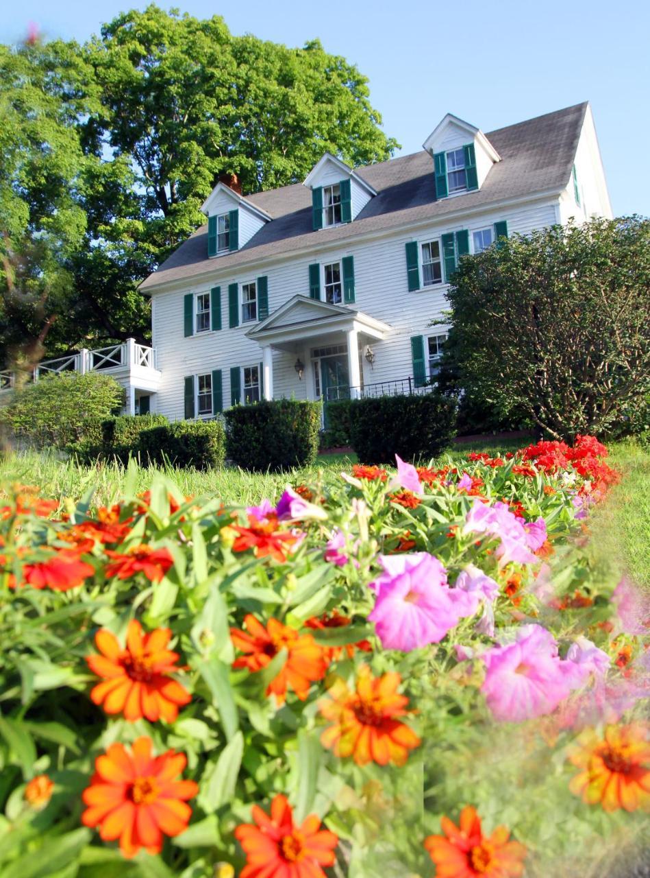 Storybook Inn & Suites Glen Kültér fotó